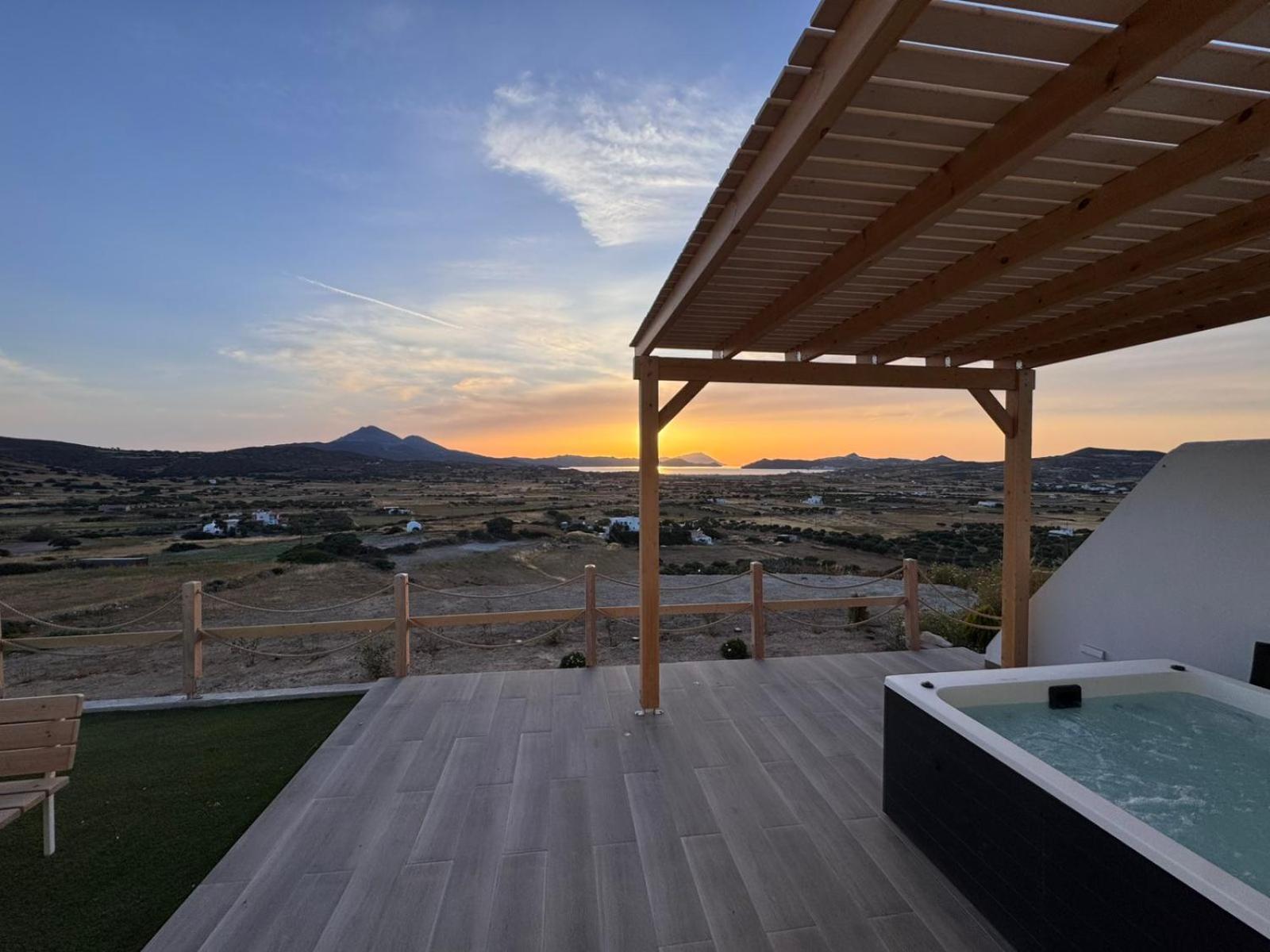 Bayview Villa With Jaccuzi - Milos Zefiría Exterior foto